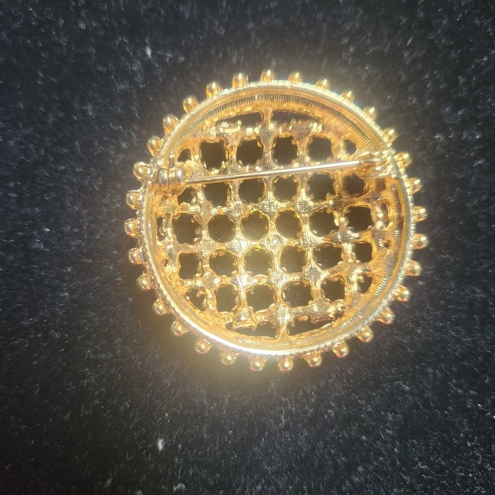 Vintage Gold Tone Round Lattice Brooch Pink Purple Rhinestone Circle‎ Pin